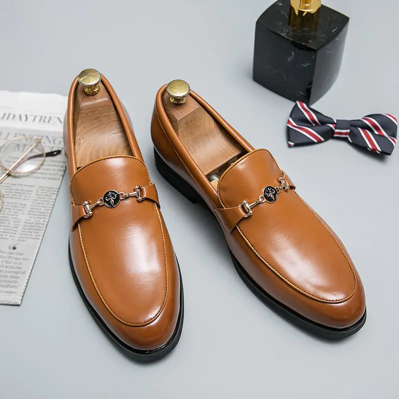 Step Up in Style with Men’s Classic Metal Chain Loafers