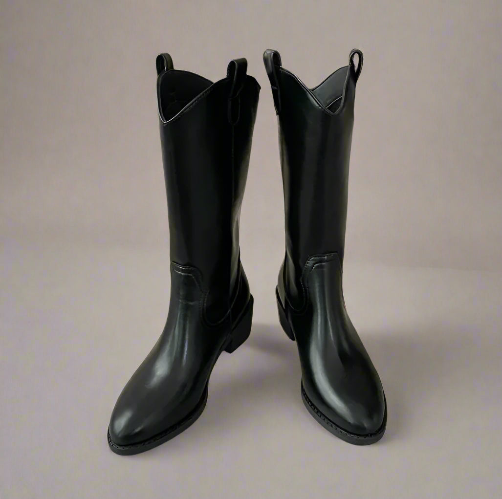 Knee-high Boots – Comfort, Style, and Durability in One