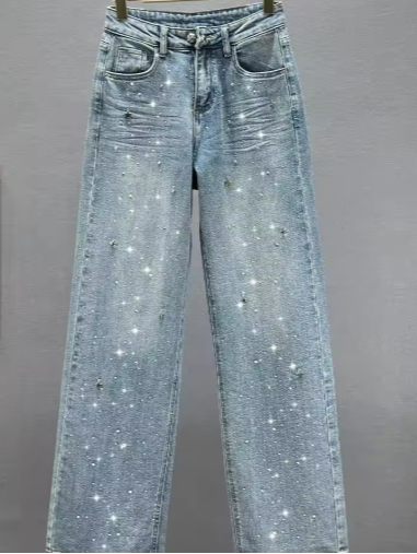 High-Waist Rhinestone Straight-Leg Jeans – Effortless Elegance Meets Everyday Comfort