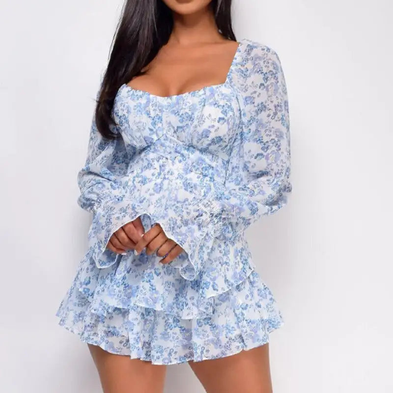 Long-Sleeve Square Collar Floral Romper: Effortless Chic for Any Occasion