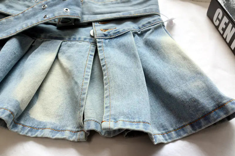 Low Rise Belted Denim Mini Skirt – Effortless Chic with a Modern Edge